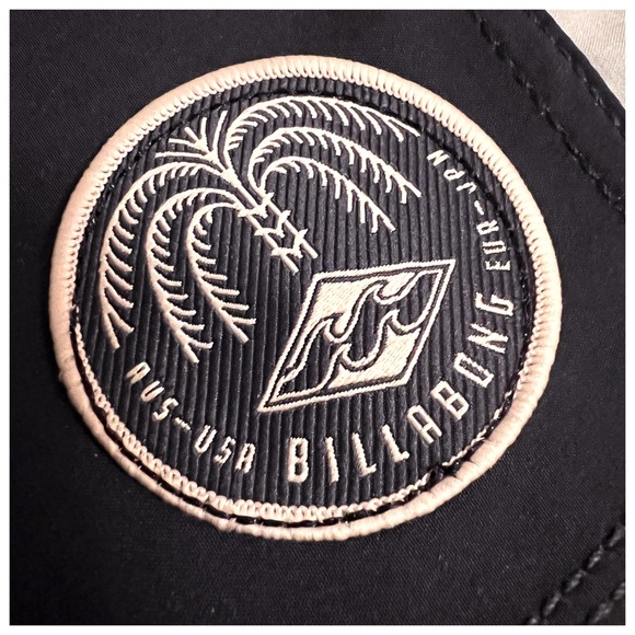 Listing Re Listed. Feel free to make an offer on new listing if/when available - Picture 4 of 6